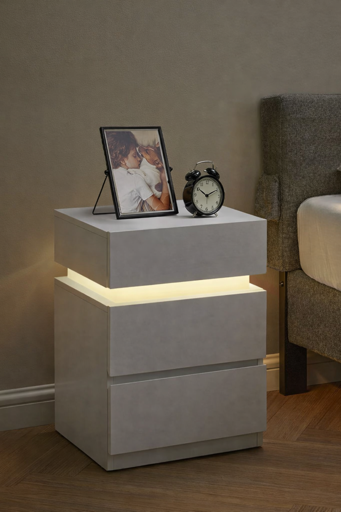 VASAGLE Set 2 noptiere din MDF cu iluminare LED, culori si intensitate reglabile, 35x40x55cm, alb