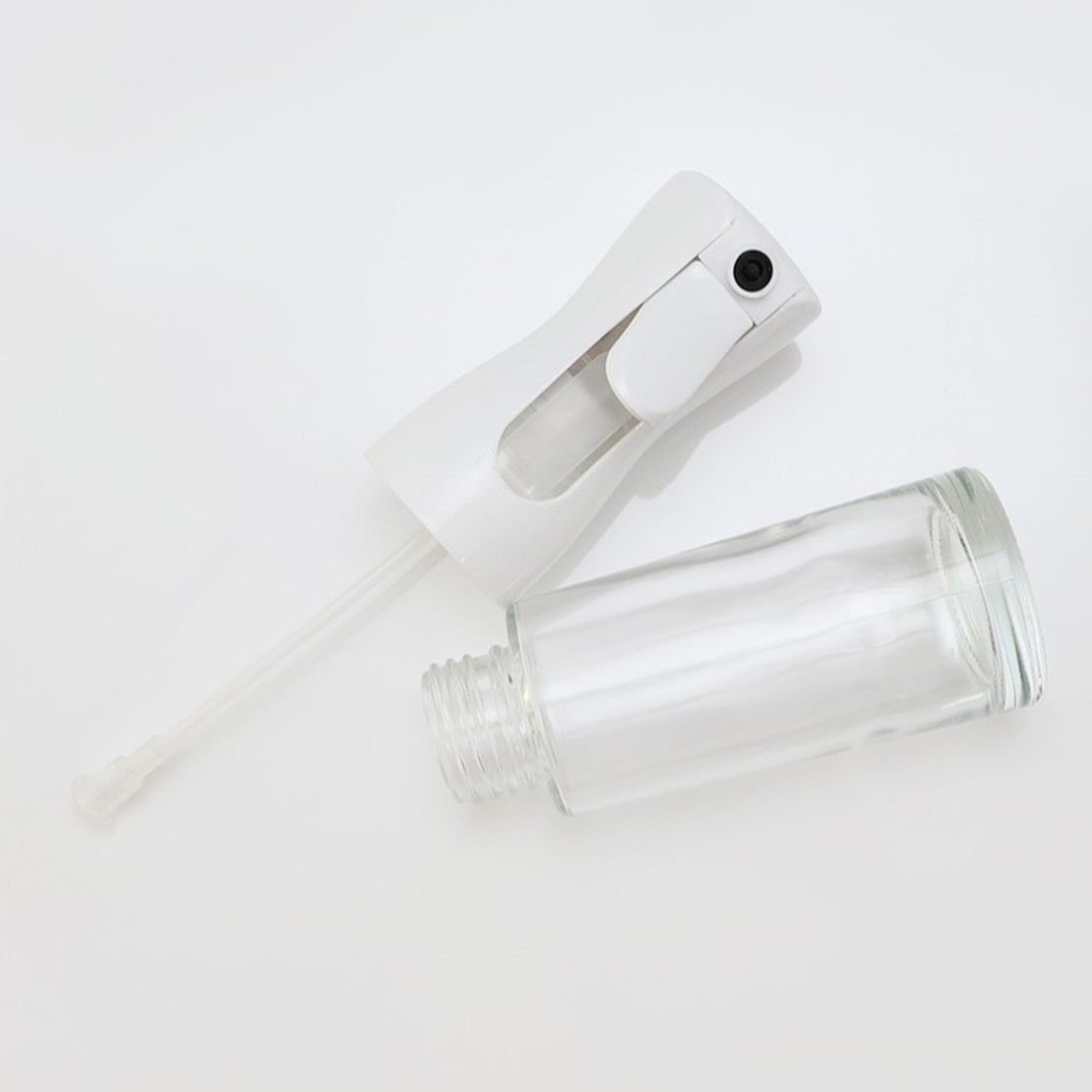 Pulverizator pentru Ulei, Otet sau Alte Lichide, Flippy, Reincarcabil, Multifunctionale, Capacitatea 200 ml, Material Plastic, Culoare Alb