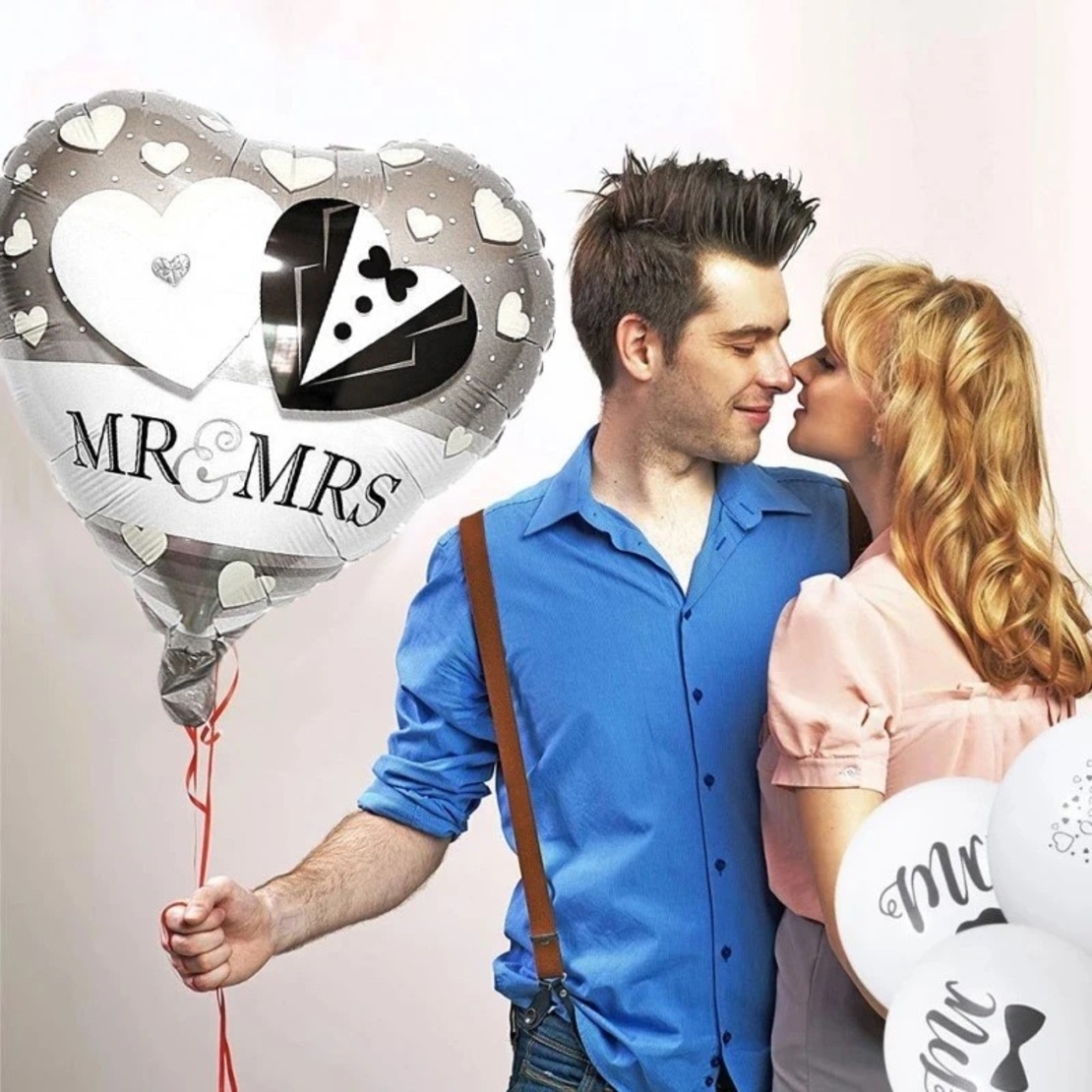 Balon din Folie Metalizata, Flippy, Figurina Inima, Model Mr&Mrs, Tema Nunta, 45 cm, Ambalaj Individual, Pai Inclus, Umflare cu Aer sau Heliu, Gri