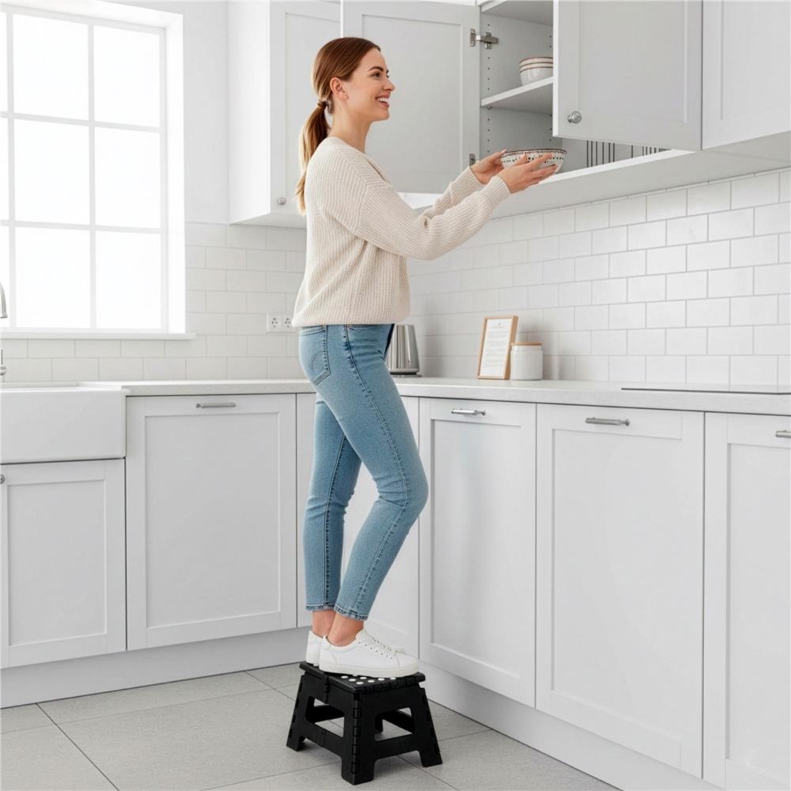 Scaun inaltator multifunctional tip scara, antiderapant, 22 cm, maxim 150 kg, negru