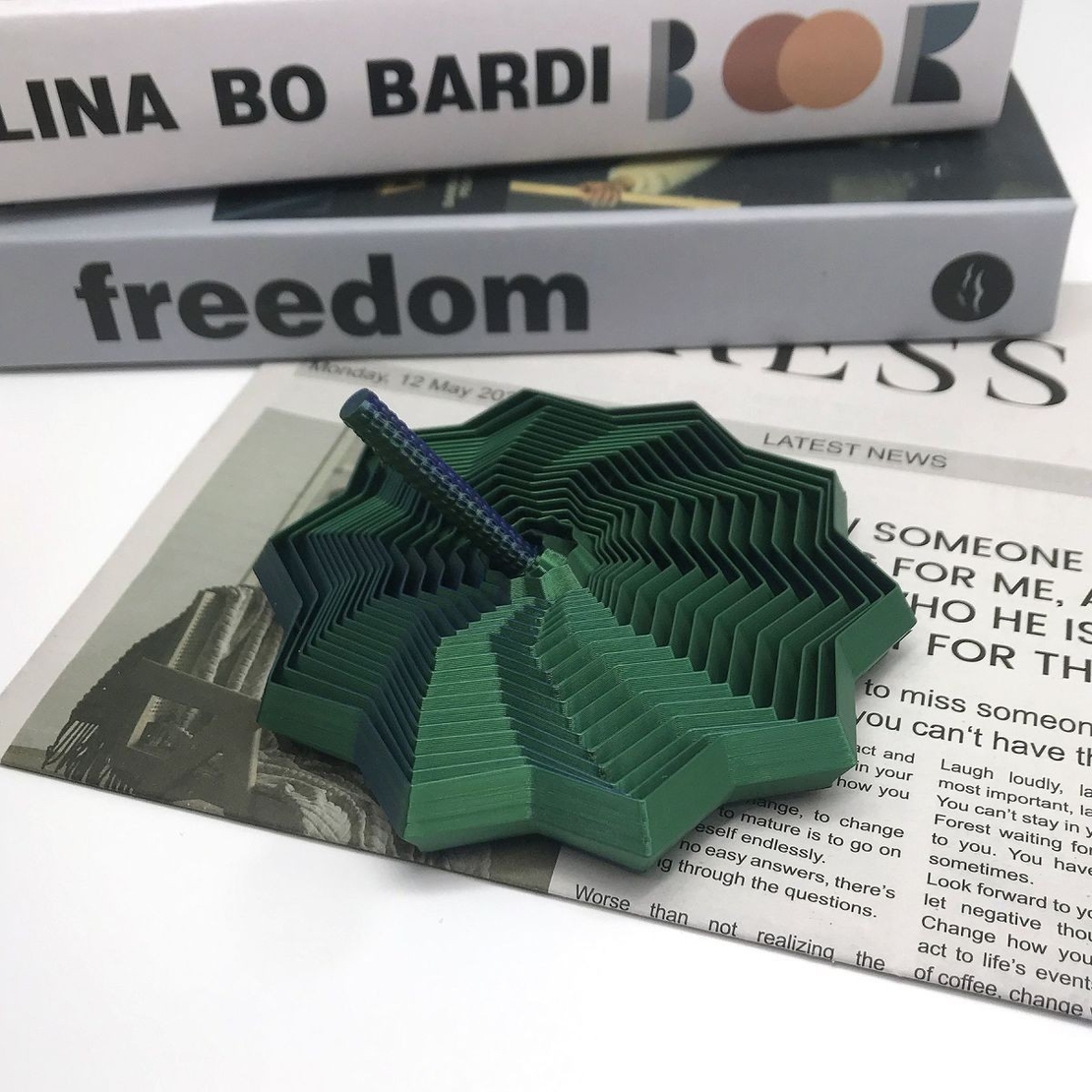 Jucarie Decompresie, Flippy, Model Stea 3D, DuoChrome, Maner Spirala, Turn Magic Geometric, Multiple Forme, Anti-stress, 11 cm, Negru/Verde