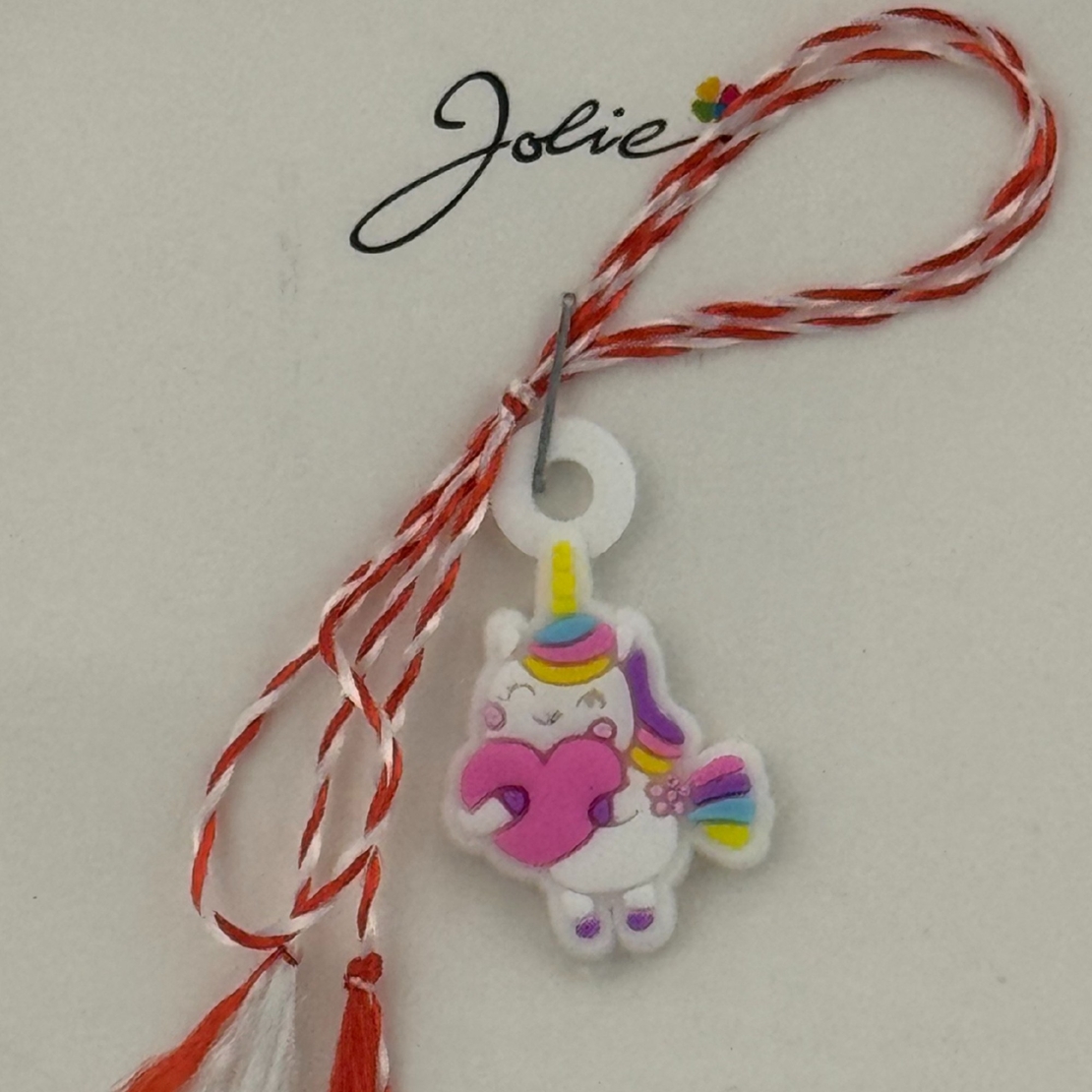 Martisor pentru Copii, Jolie, Material Cauciuc, Ambalaj Carton cu Design, Multicolor, Model Unicorn si Inima