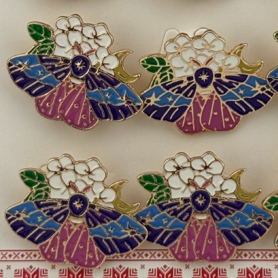 Set 12 Brose Martisor Primavara, Jolie, Model Fluture pe Floricele, Multicolor
