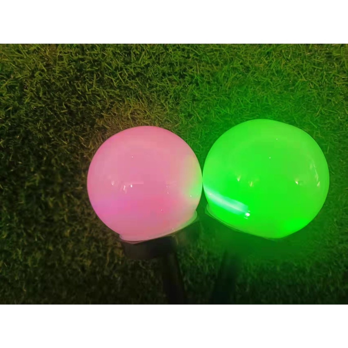 Lampa solara LED pentru Gradina, Flippy, Set 2 Bucati, Tip Glob/Sferica, 37 cm, Diametru 10 cm, Buton On-Off, Multicolor, Negru/Alb