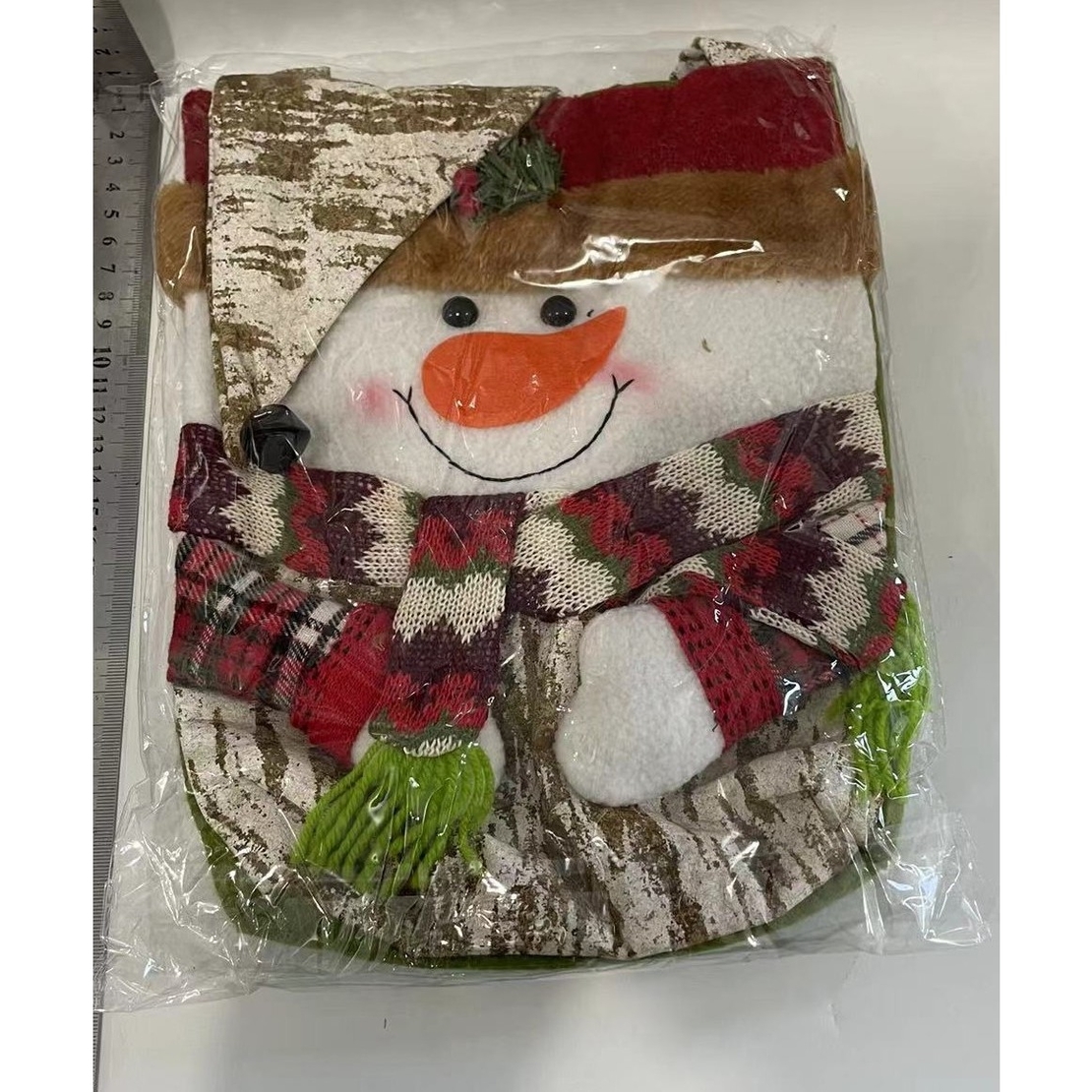 Geanta pentru Cadouri de Craciun, Flippy, Model Om de Zapada, Decoratiune Sarbatori, 46x23x2 cm, Multicolor