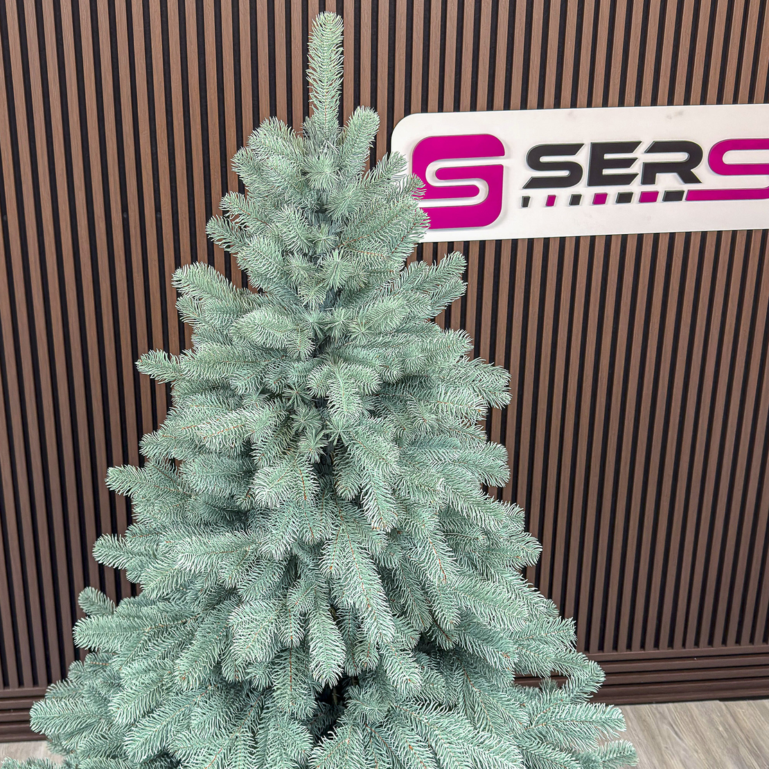 Brad artificial Christmas Deluxe by Sersimo, Kovalivka Select argintiu, integral 3D, 230 cm