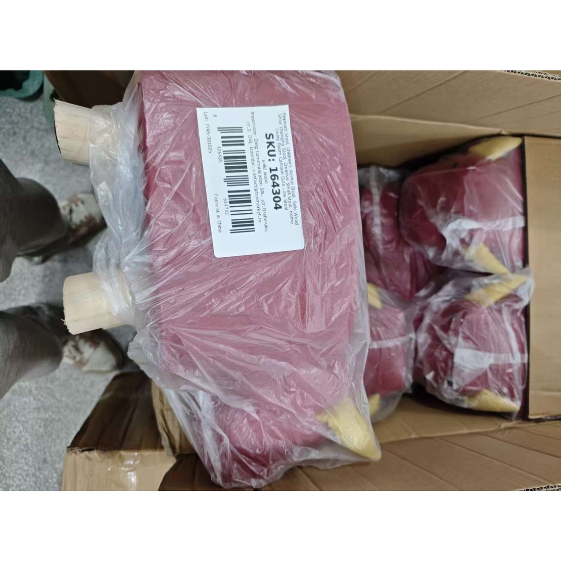 Taburet pentru Copii, Vafy, Scaun Tip Taburet, Model Vacuta, din Lemn Masiv, Scaun pentru Copii, 30 x 25 x 25 cm, Rosu