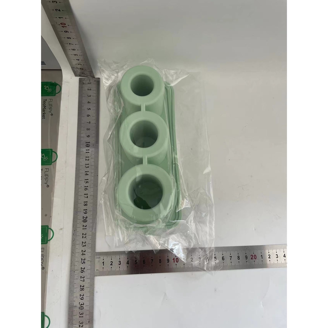 Forma pentru Gheata, Flippy, din Silicon, cuburi de gheata, forme rotunde, inghetare rapida, 20.7 x 8.4 x 6.5 cm Verde