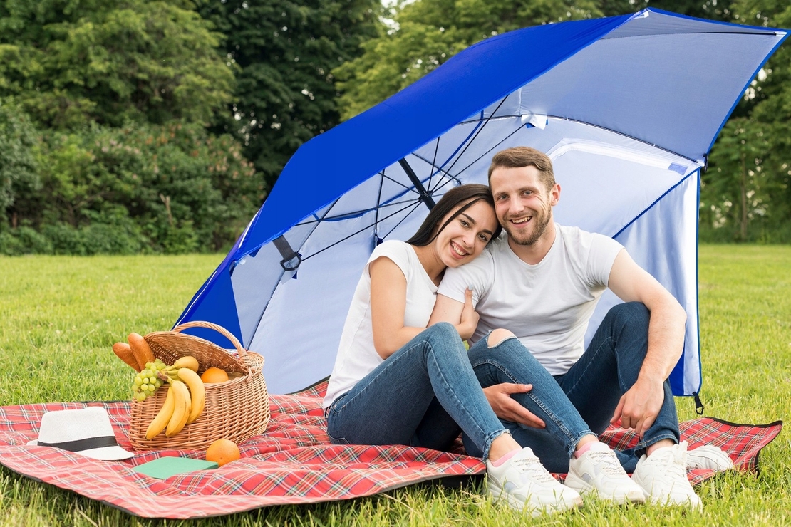 Umbrela plaja 3in1 215x205 cm, cu paravan lateral, fereastra si husa transport, material UV, albastru