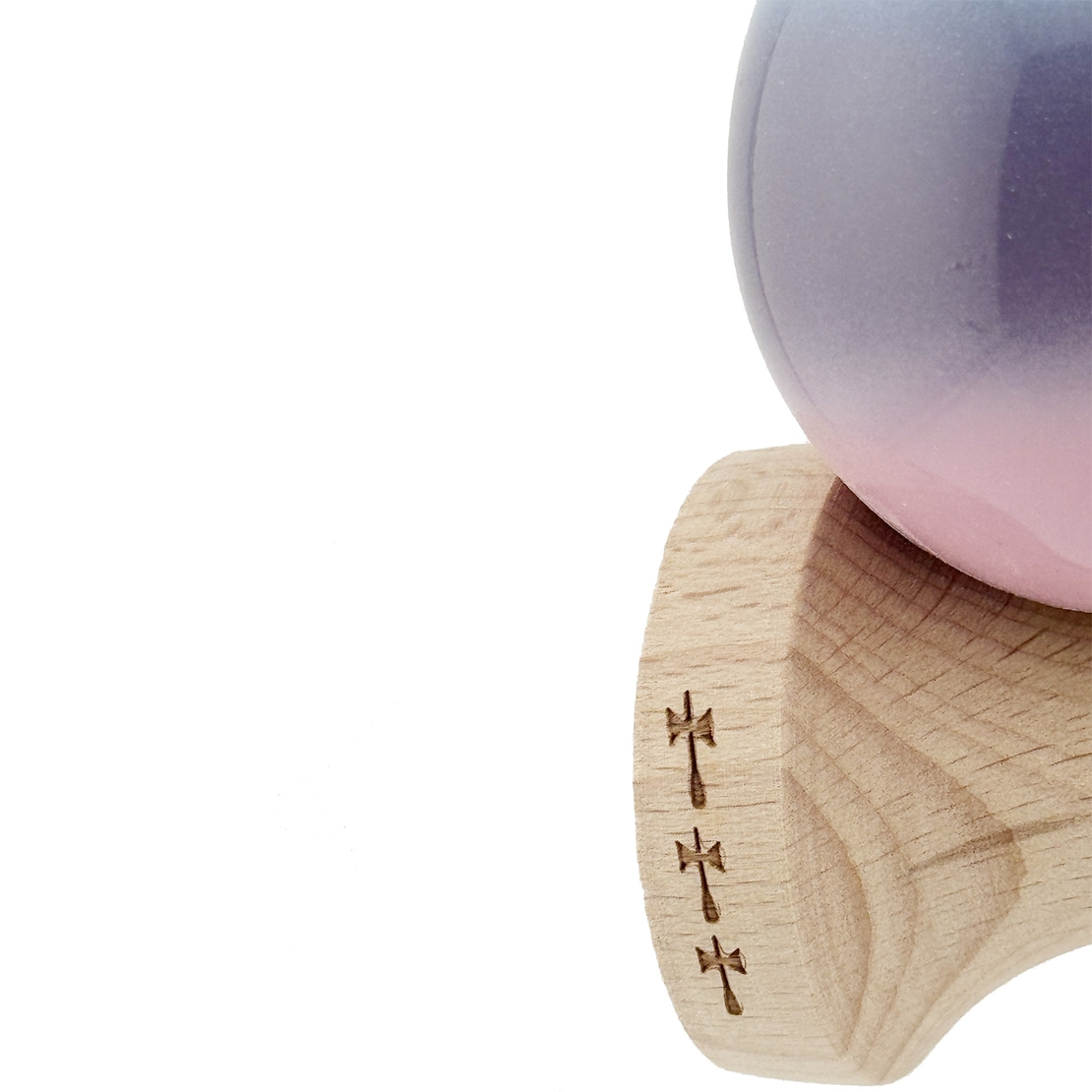 Kendama X Originala, Profesionala, Flippy, Big Cups V2, Super Sticky cu Cupe Mari, din lemn 18 cm, Rulment Metalic cu Ata 55 cm, Albastru/Mov/Roz