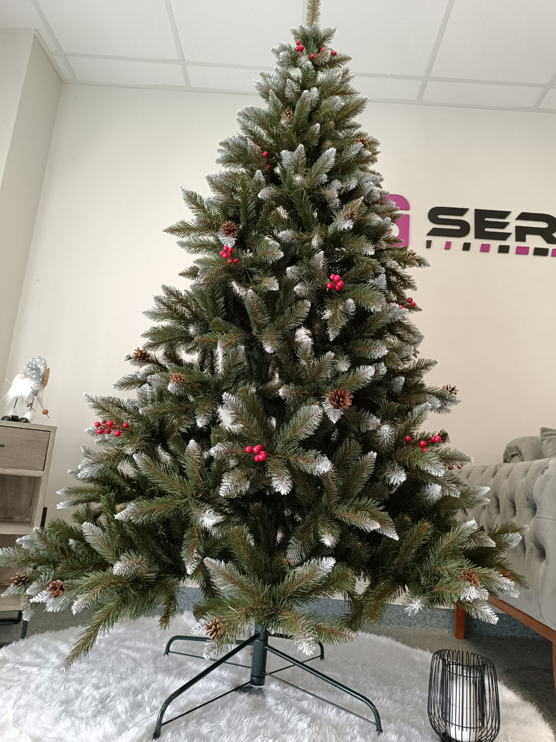 Brad artificial Christmas Deluxe by Sersimo, Frasin de Munte, 2D, 240cm