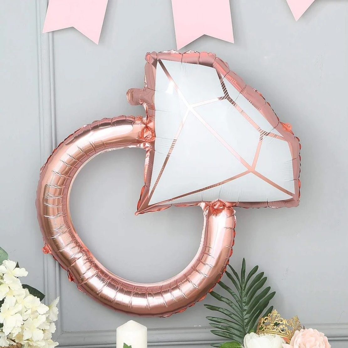 Balon din Folie Metalizata, Flippy, Figurina Inel de Logodna, Model Diamant, Tema Nunta, 60 cm, Ambalaj Individual, Pai Inclus, Umflare cu Aer sau