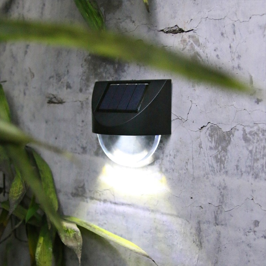 Aplica Solara LED pentru Gradina, Flippy, Set 4 Bucati, ABS/Policarbonat, Rezistent la Apa IP65, 1 LED, pentru gradina, casa, balcon, terasa, 1.2V, 600mah, 8.8 x 8.5 cm, Lumina Alb Rece, Negru
