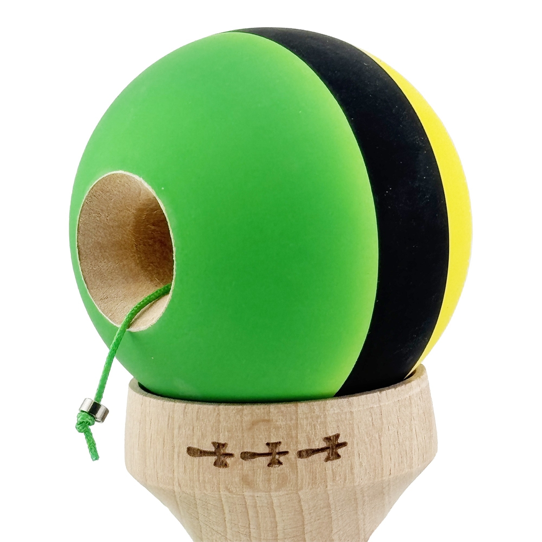 Kendama X Originala, Profesionala, Flippy, Cupe Mari KING SIZE V3, Rubber Grip, Gaura in Baza, Rulment Metalic, din lemn 18 cm, Ata 62/65 cm, M Galben/Negru/Verde