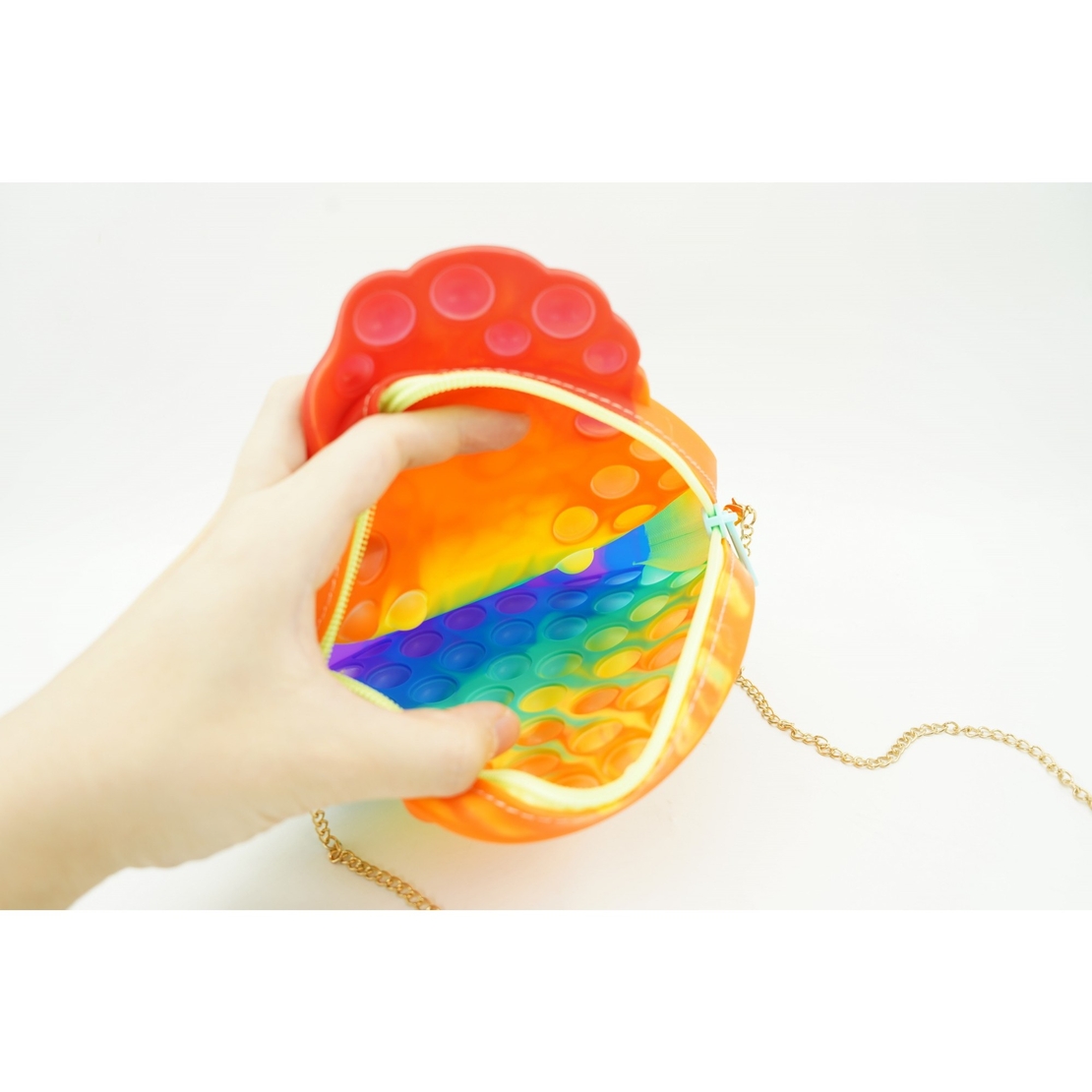 Jucarie antistres din silicon, Flippy, Pop It Now and Flip It, Geanta de umar, Mica printesa Elsa, Multicolor