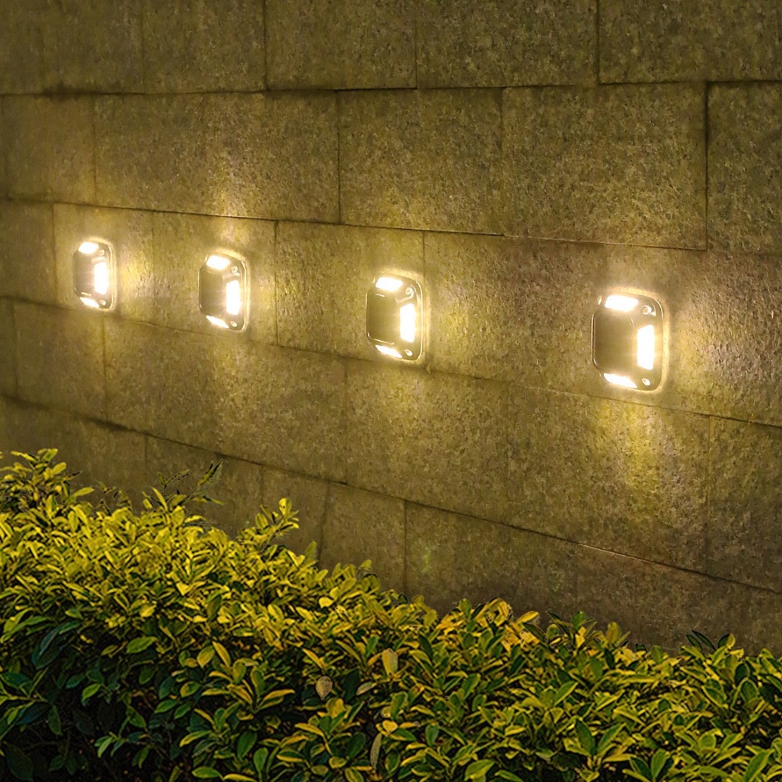 Lampa solara LED pentru gradina, Flippy, Set 4 Bucati, 8 LED-uri, Prindere de Perete / Impamantare, IP65, forma patrat, ABS si Policarbonat, 9 x 9 cm, baterie 1.2V, 600 mah, Alb Cald, Gri