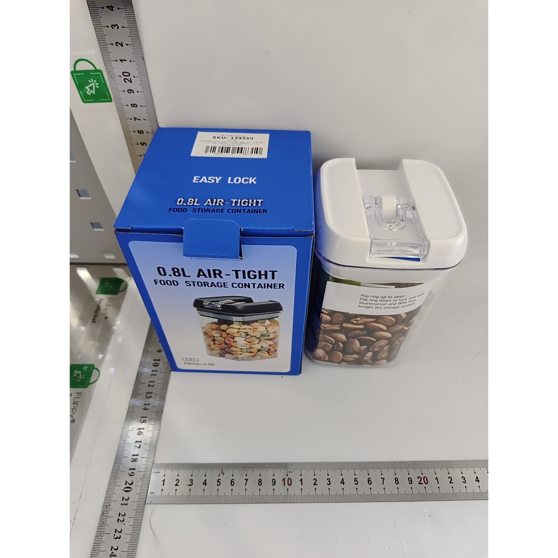 Cutie de Depozitare Alimente, Flippy, Cutie de Depozitare tip Container pentru Bucatarie, cu Capac, Inchidere Ermetica, Cutie pentru Cereale, 15.5 x 10 x 10 cm, volum 0.8 L, Alb