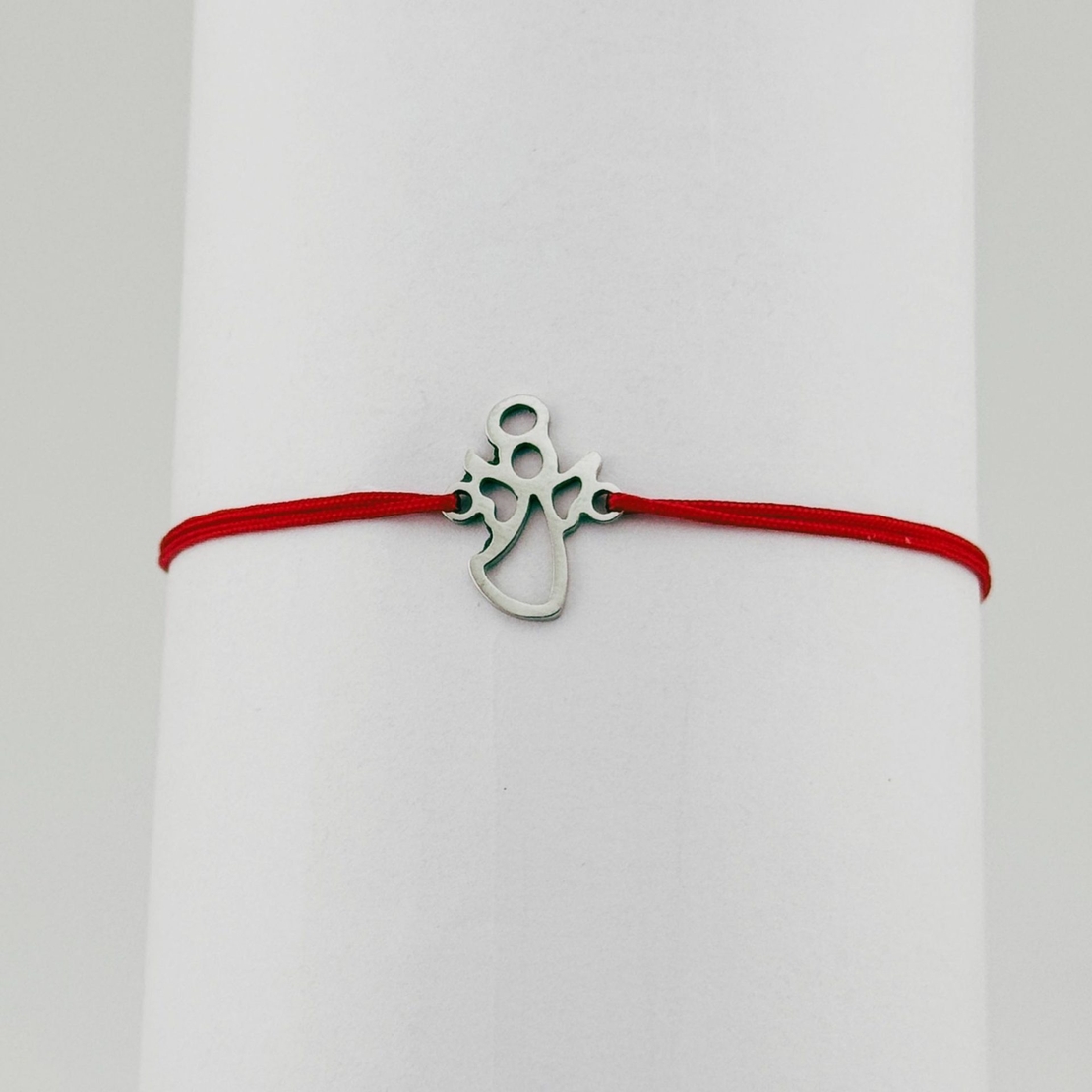 Bratara Martisor pentru Dama, Jolie, Model Inger, Set 12 bucati, Pandativ Argintiu din Inox cu Snur Rosu Ajustabil