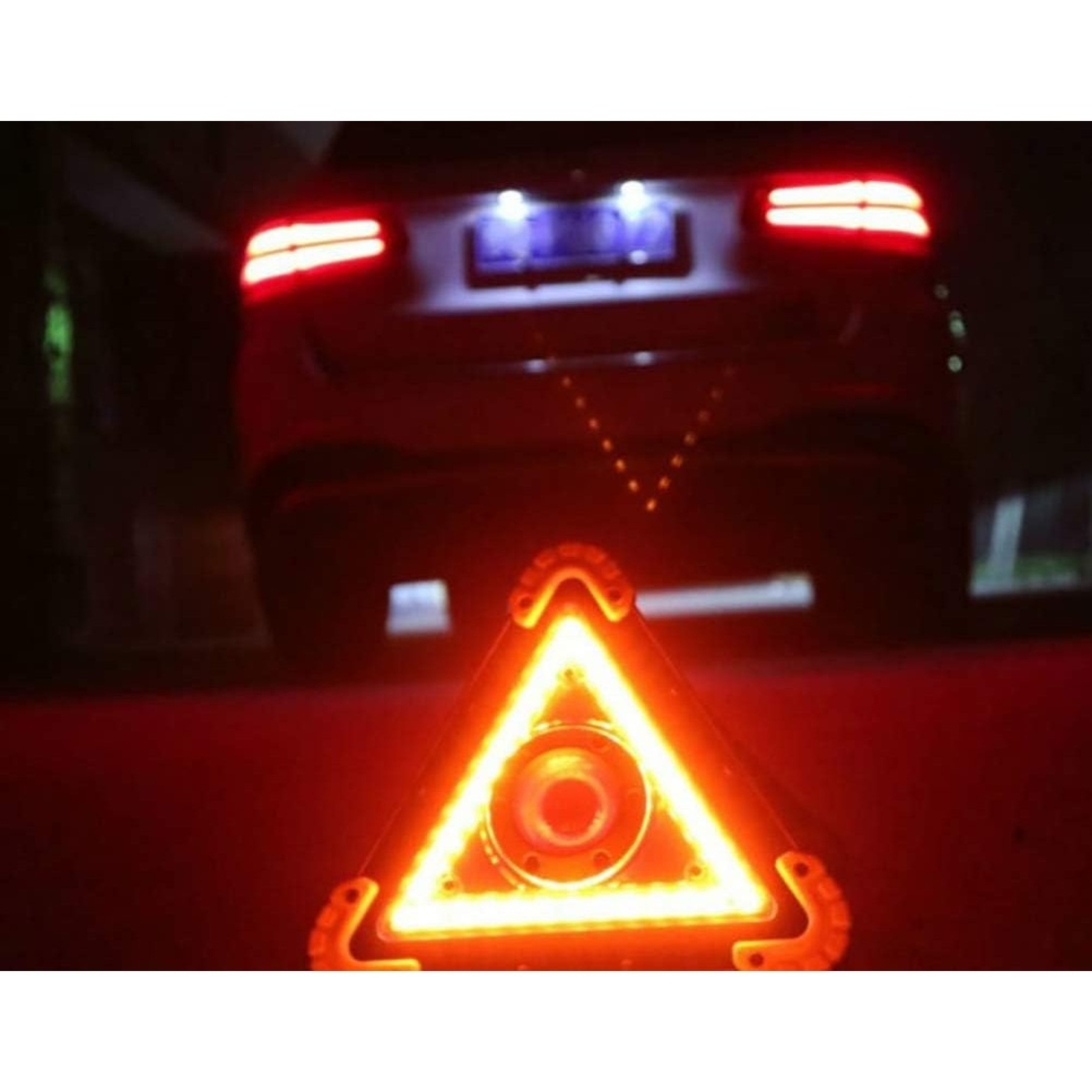 Triunghi Multifunctional de Avertizare, Vafy, Lanterna LED, Impermeabil IP65, 800 lm, 2 x AA, Functie Incarcare Telefon, USB si Micro USB, COB 33, Portocaliu