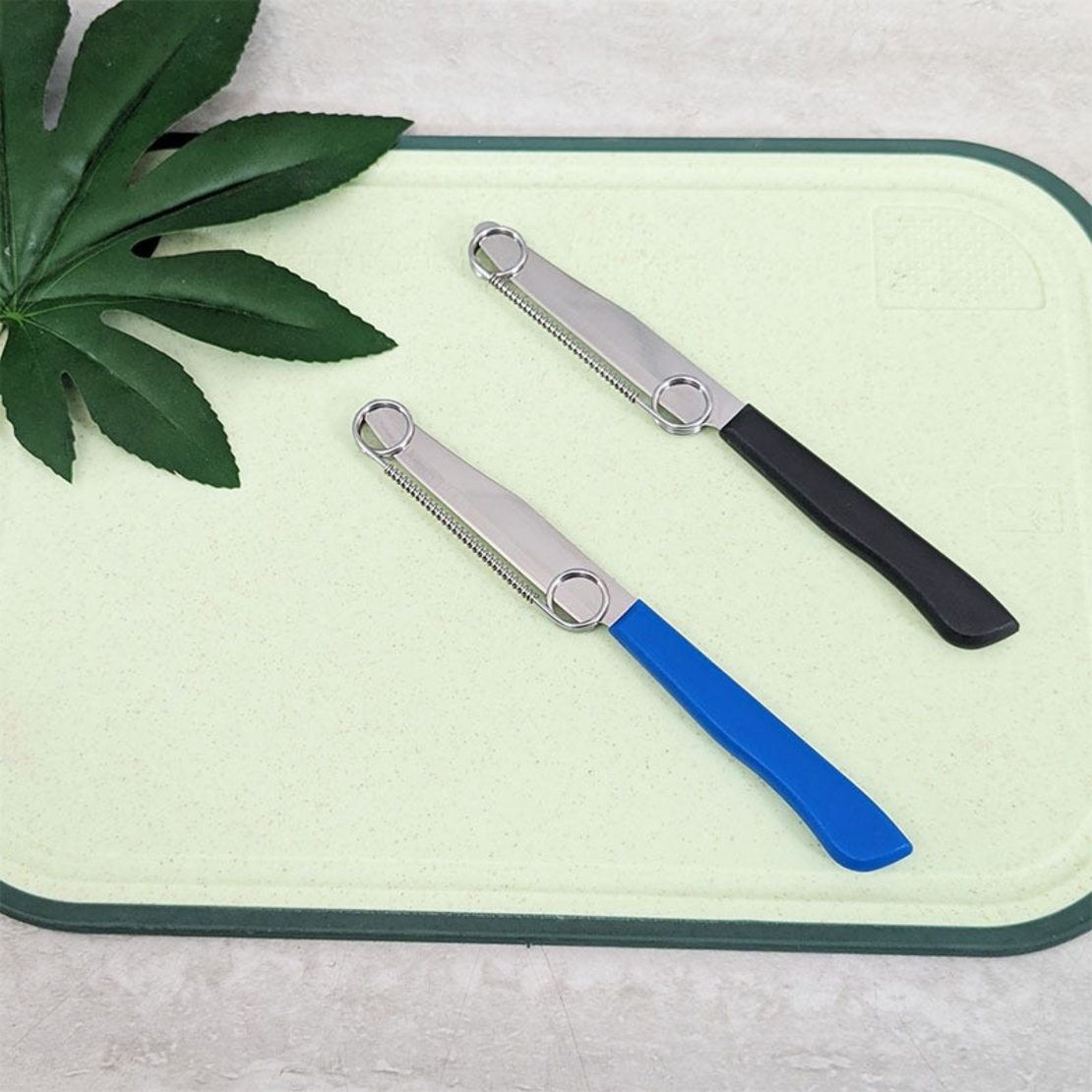 Cutit 2in1, Vafy, Feliere/Curatare, Grosime Feliere Reglabila, 22 cm, din Otel Inoxidabil, Albastru