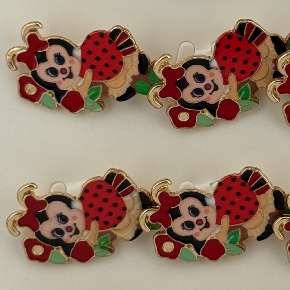 Set 12 Brose Martisor pentru Copii, Jolie, Model Buburuza pe Flori, Rosu