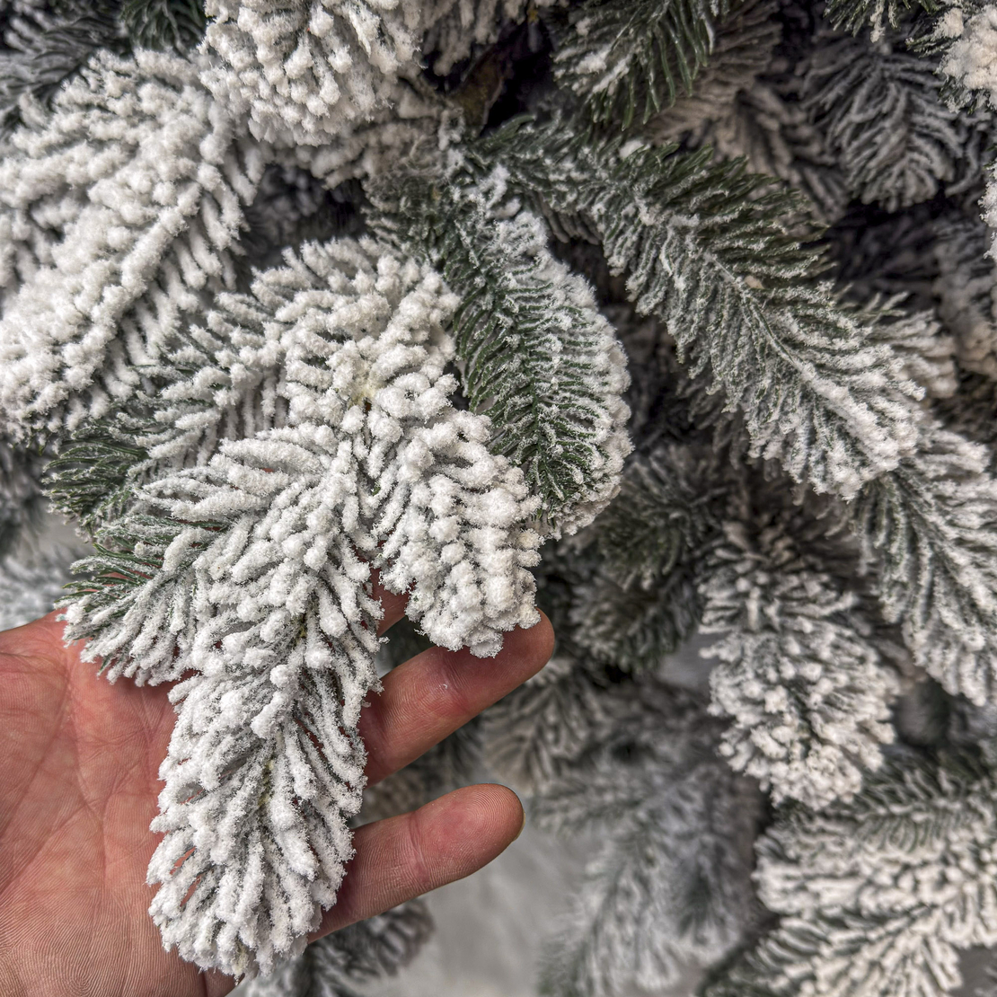 Brad artificial Christmas Deluxe by Sersimo, Kovalivka Select nins, integral 3D, 230cm