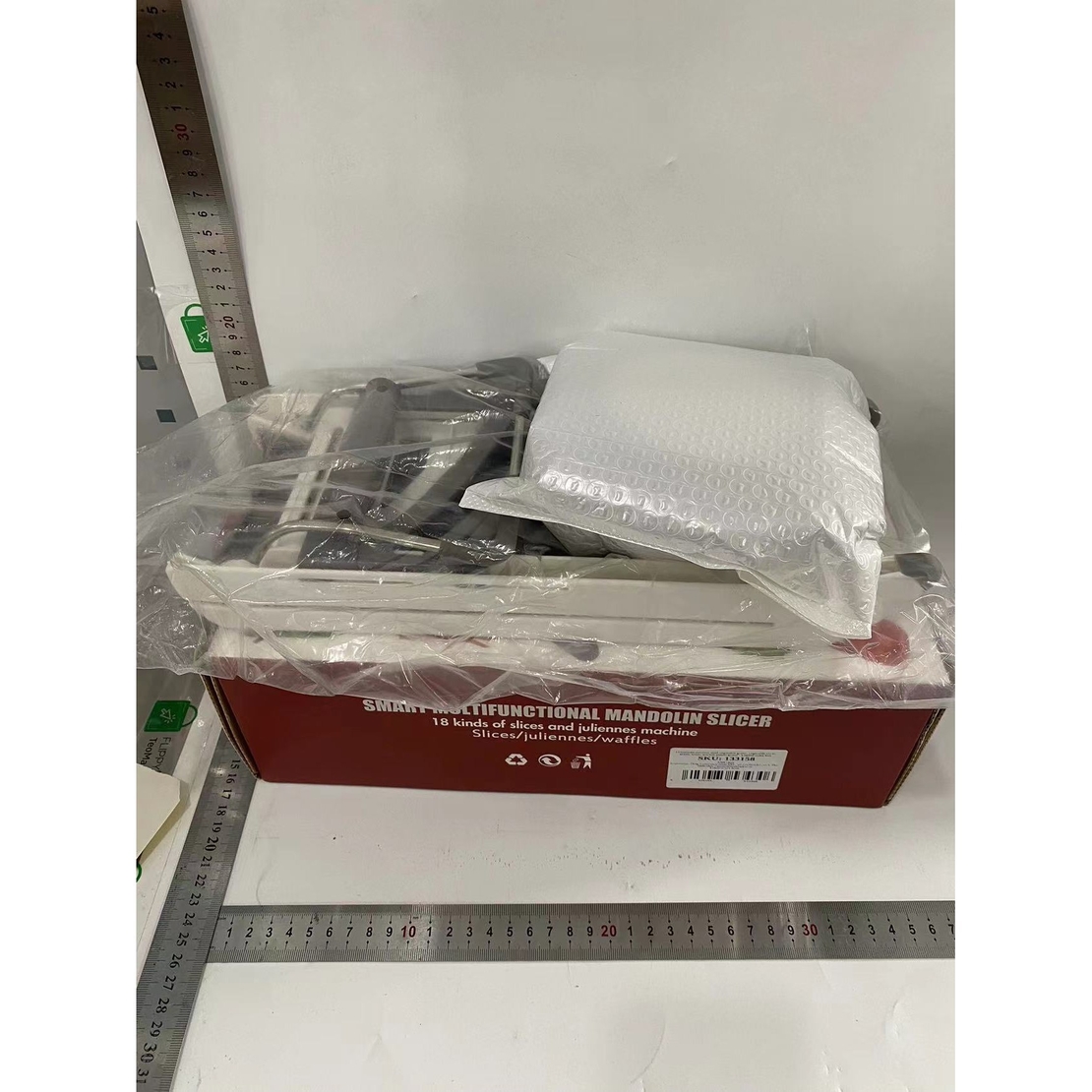 Feliator Manual Multifunctional, Flippy, Usor de Folosit, pentru Legume, Fructe, Razatoare, Otel Inoxidabil, Accesoriu Bucatarie, 39 x 11.5 x 12.5 cm Alb
