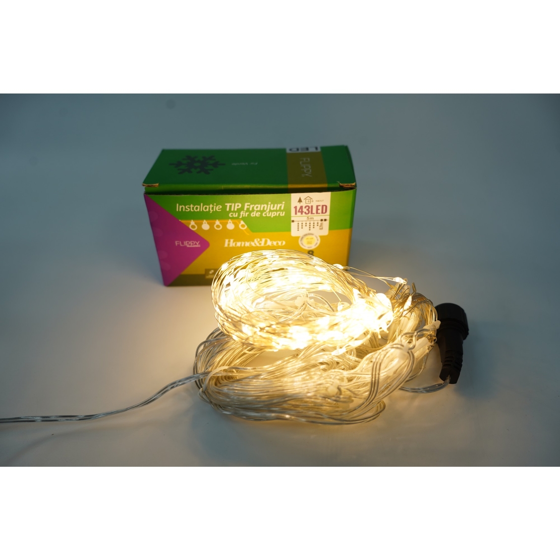Instalatie de Craciun Vafy® Tip Turturi, Franjuri cu 8 jocuri de lumini, Sectiune 5 m, 143 LED-uri, Interconectabila, Fir Cupru, Alb Cald