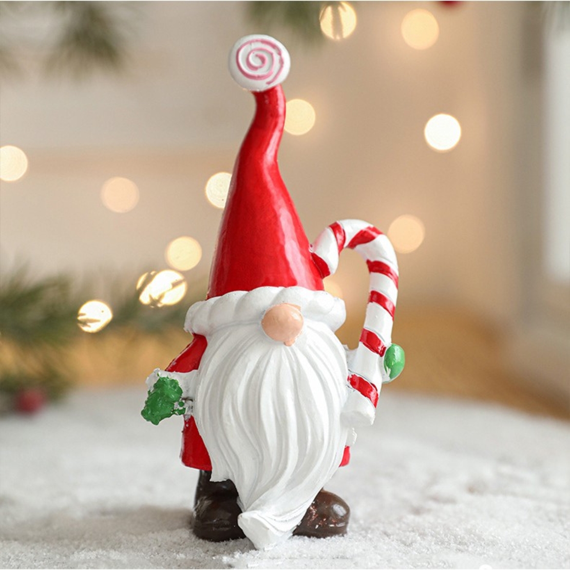 Ornament de Craciun din Rasina pentru Decor, Flippy, Model Spiridus, Decoratiune de Birou pentru Craciun, 14.5 x 7 x 5 cm, Rosu Alb