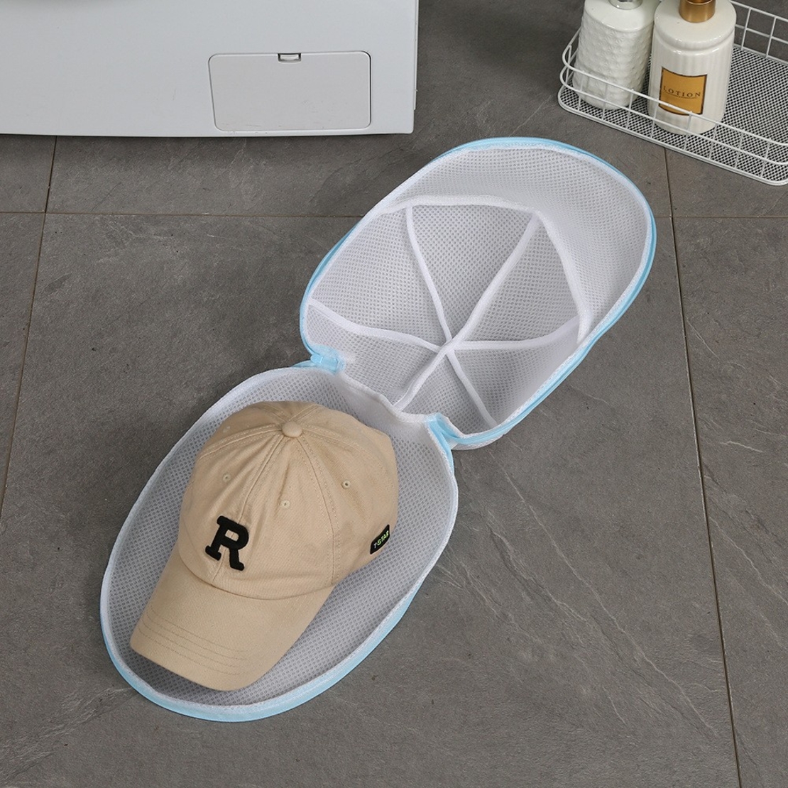 Husa de Spalare Sapca, Flippy, pentru Masina de Spalat, din Poliester, Circumferinta 53 cm, cu Fermoar, cu Suport Sapca, Alb/Albastru