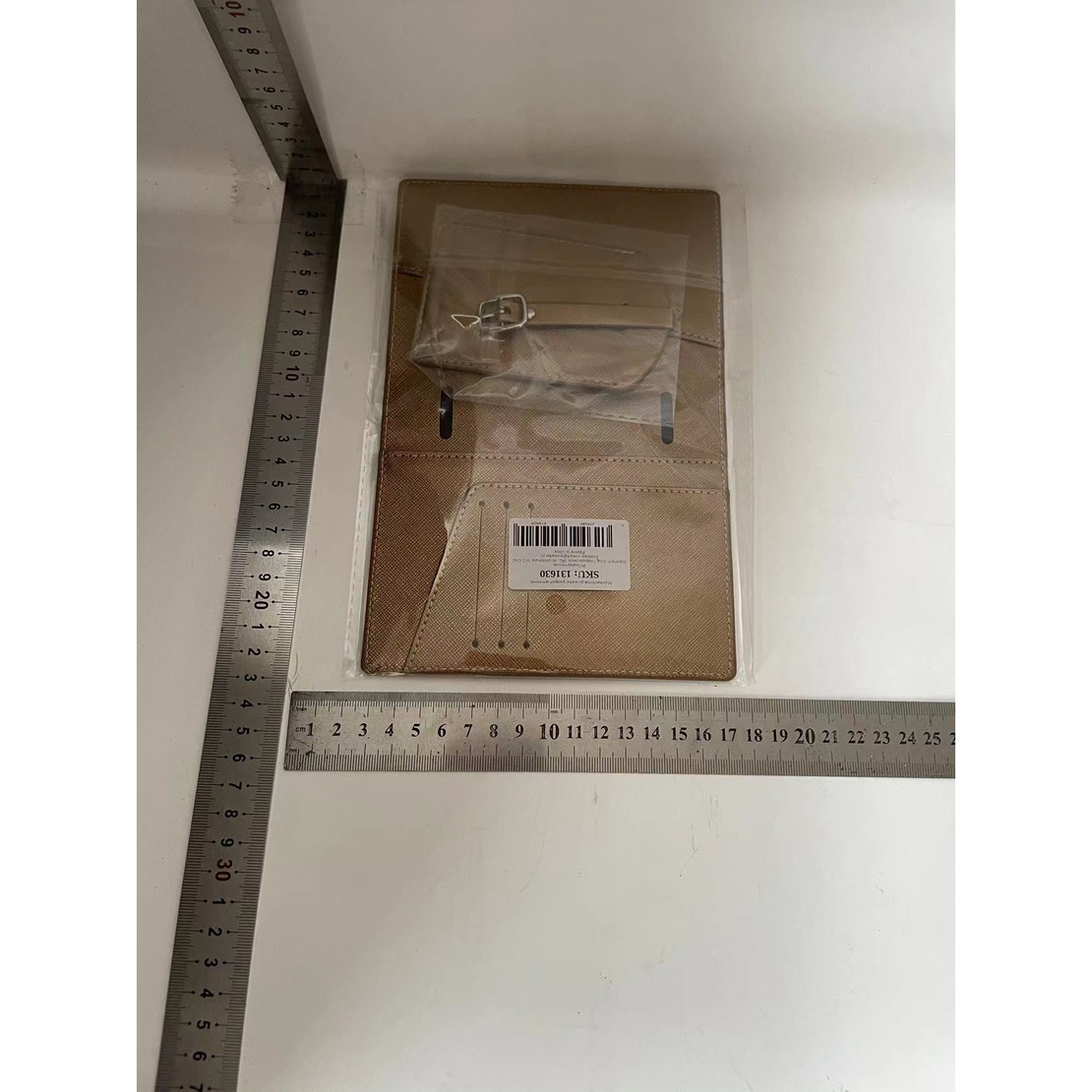 Portofel pentru Pasaport si Carduri, Vafy, 23x16 cm, 70g, din Piele PU, Suport Pix, Accesoriu Suport Eticheta, Unisex, Multifunctional, Maro