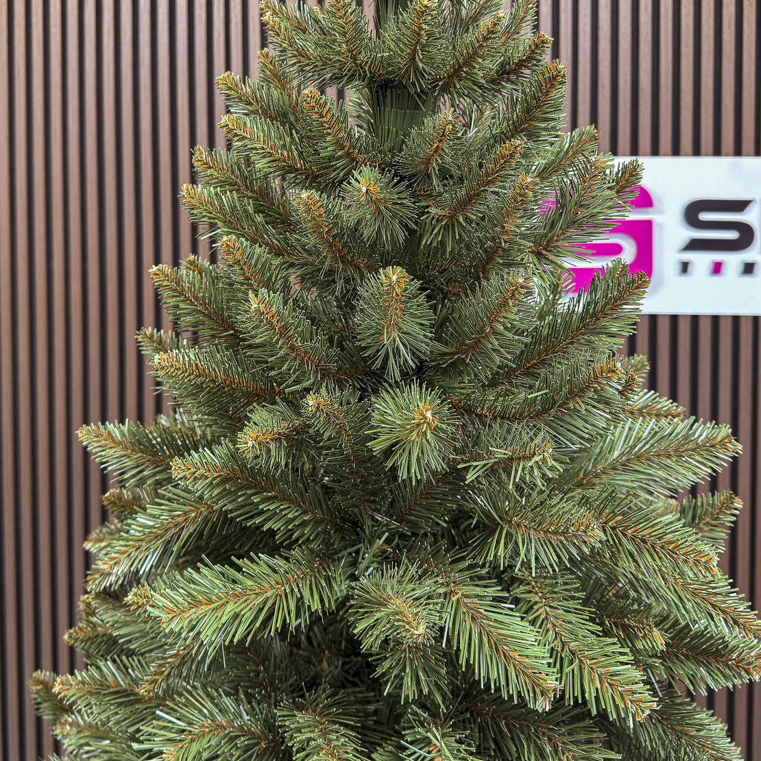 Brad artificial Christmas Deluxe by Sersimo, Royal, 240cm