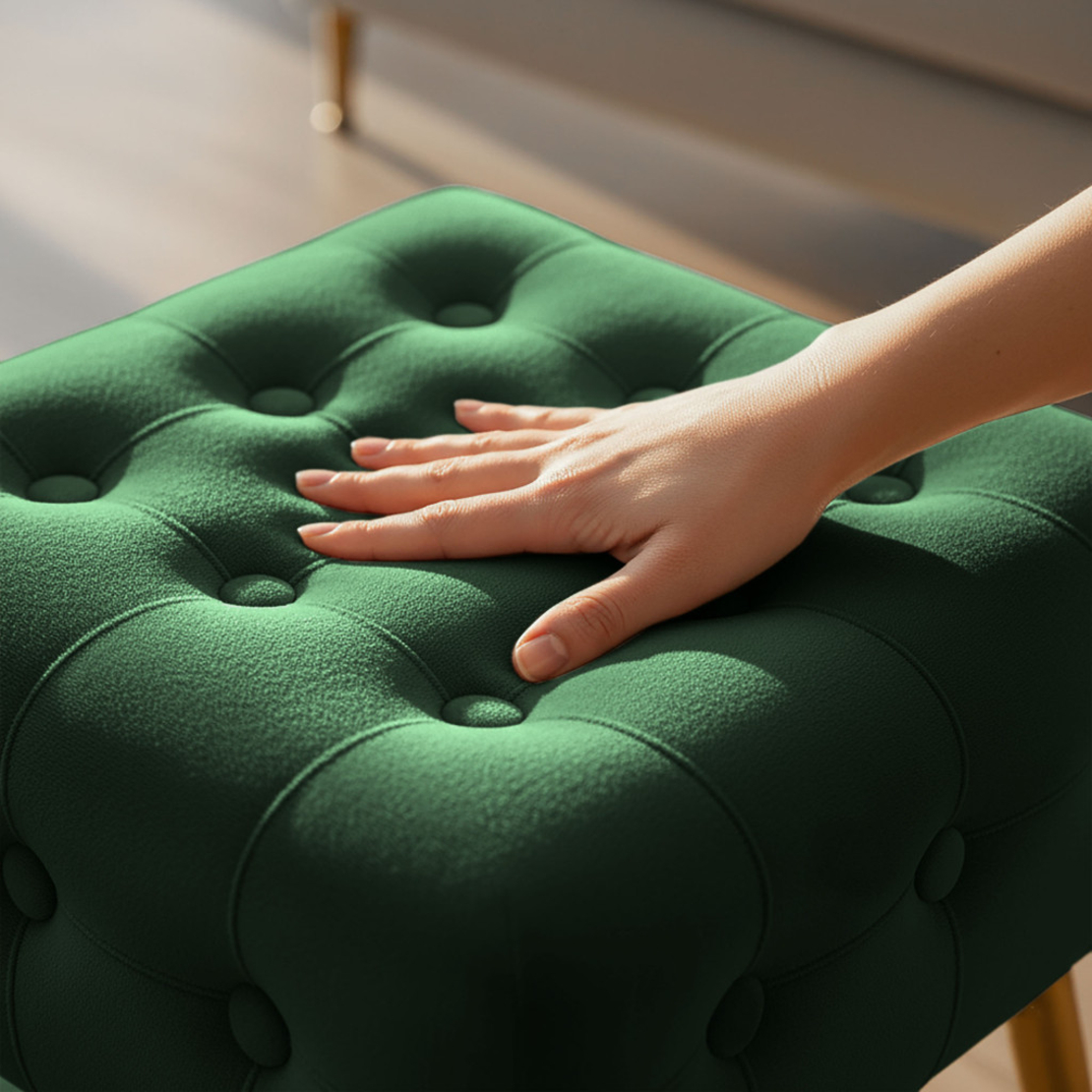 Taburet tapitat Quadra, velur, cu picioare metalice, 40x40x42 cm, verde