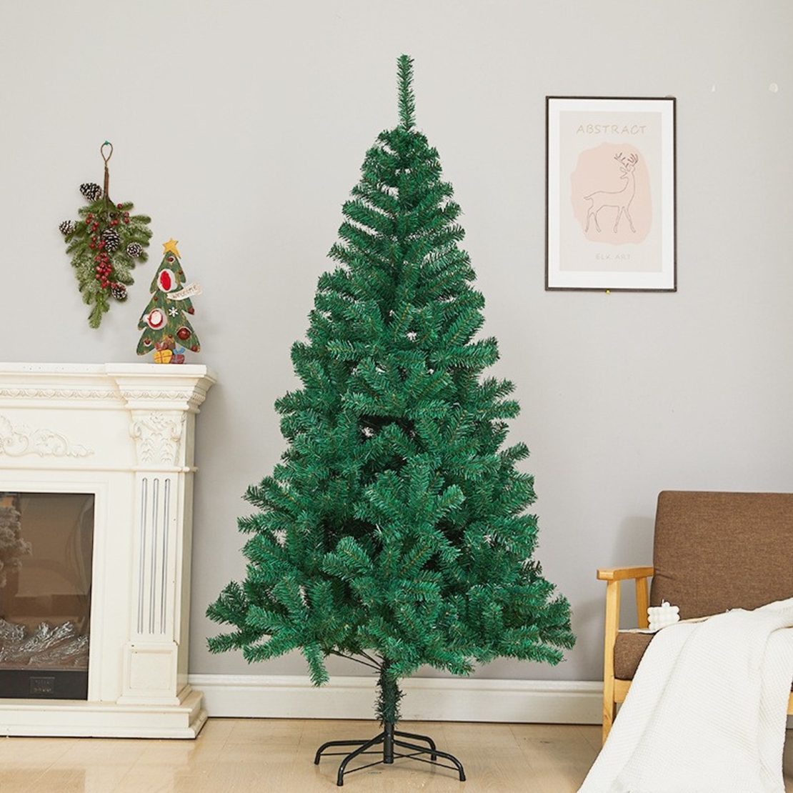Brad de Craciun artificial cu suport inclus Flippy, 155 cm, 600 ramuri/varfuri, material plastic, suport clasic, fara iluminare, utilizat pentru interior/exterior, verde