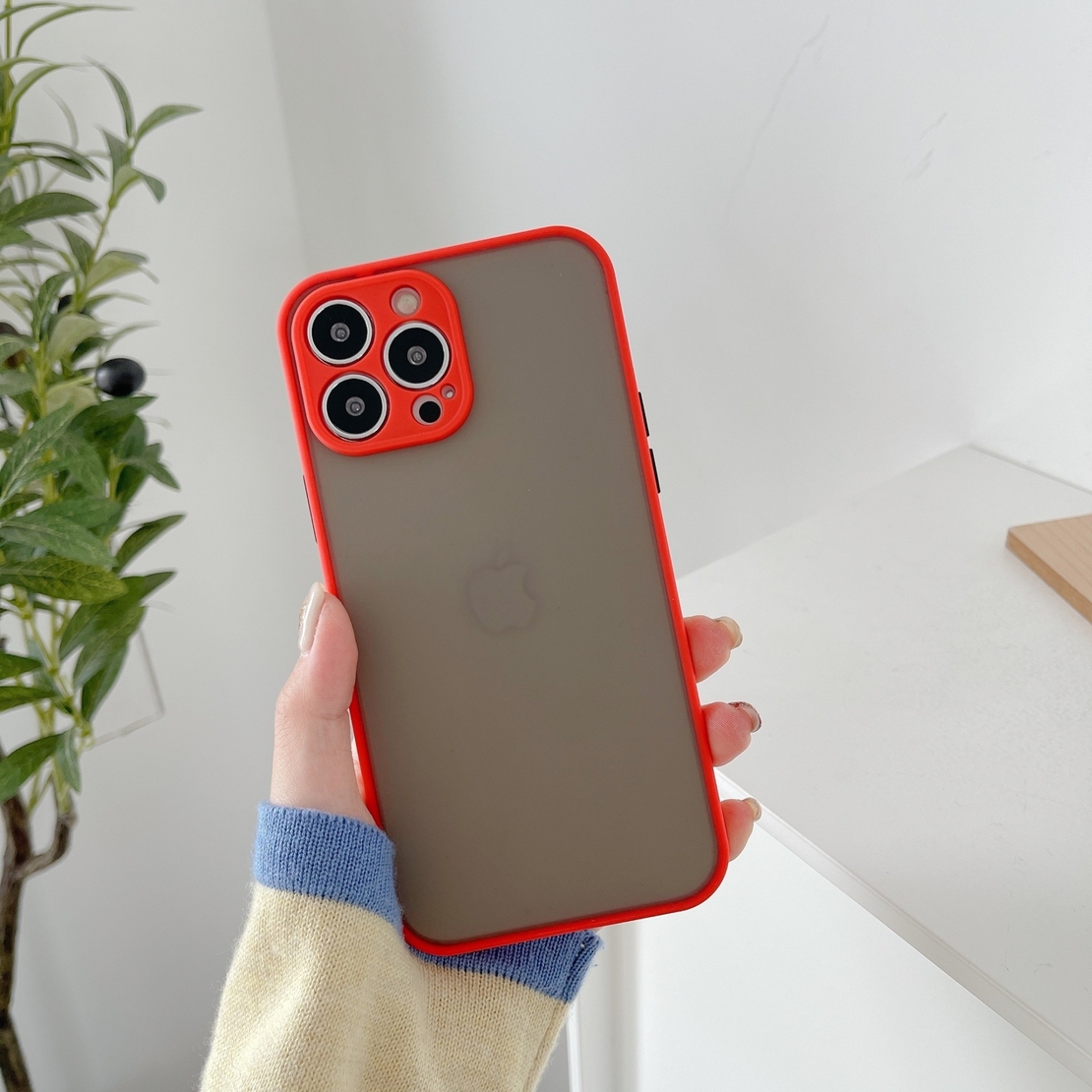 Husa protectie Vafy compatibila cu Apple iPhone 13 Pro Phantom Tpu Rosu