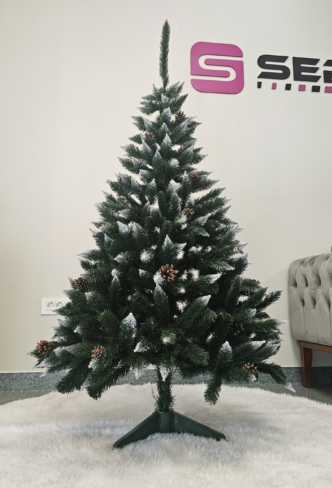 Brad artificial Christmas Deluxe by Sersimo, Danemark, 2D, 150cm