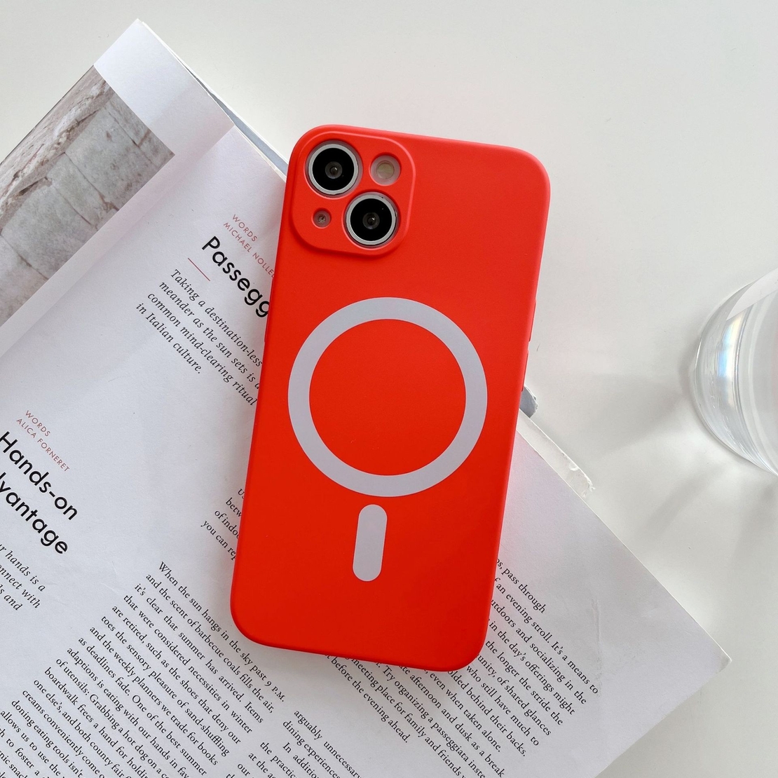 Husa MagSafe pentru Apple iPhone 11, Silicon, Protectie pentru camera, Magnetica, Incarcare Wireless, Vafy, Rosu