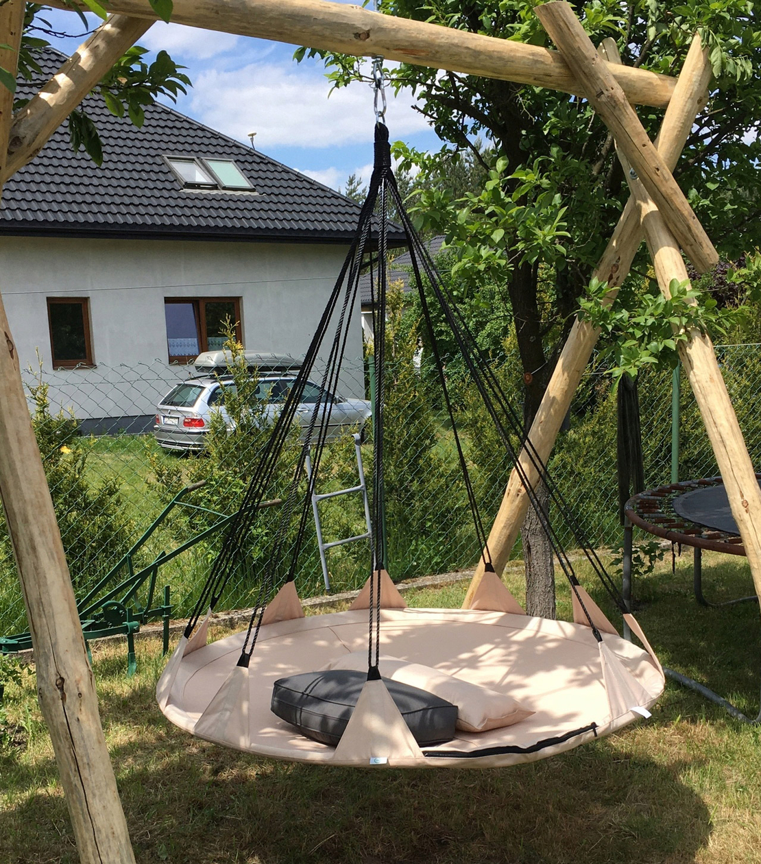 Leagan de gradina XXL Sersimo, suspendat tip pat, 150cm, bej