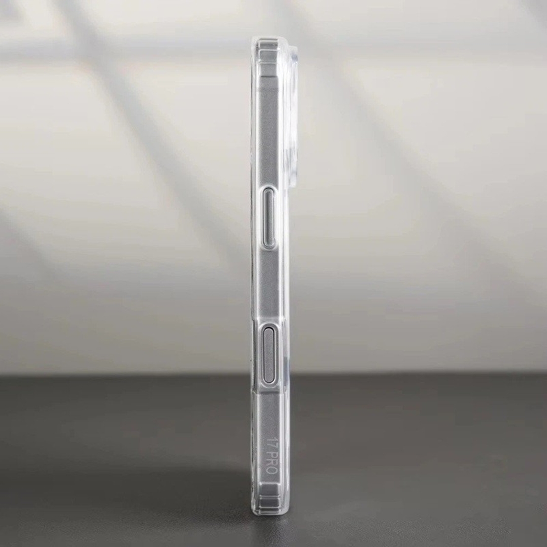 Husa Telefon, Vafy, Compatibila Apple iPhone 17 Pro Max, MagSafe, Antisoc, din Silicon + TPU, Transparent