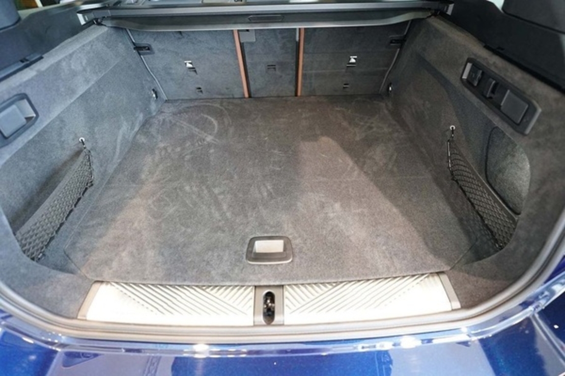 Tavita portbagaj BMW Seria 5 G61 fabricatie 05.2024 - prezent, caroserie combi