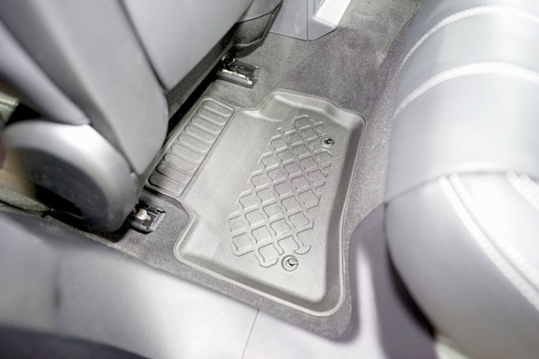 Covorase tip tavita Land Rover Range Rover Velar (L560) Facelift, anul de fabricatie 05.2020 - prezent, caroserie SUV