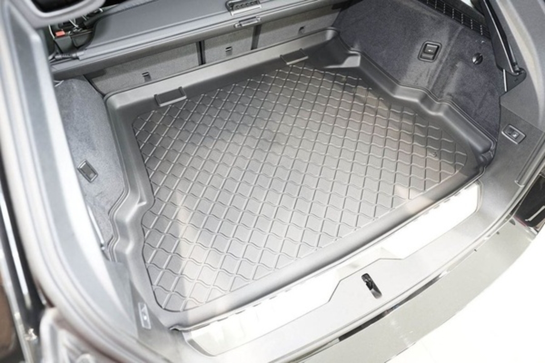 Tavita de portbagaj BMW Seria 5 G31 PHEV, caroserie combi, fabricatie 03.2017-09.2023 (inclusiv facelift)