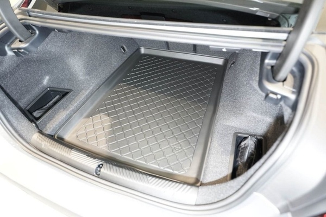 Tavita de portbagaj BMW Seria 5 G60, caroserie Sedan, fabricatie 10.2023 - prezent (nu corespunde pentru PHEV si EV)