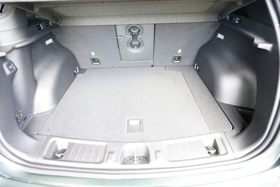 Tavita de portbagaj Jeep Compass II (MP) 4xe, anul de fabricatie 07.2020 - prezent, caroserie SUV - portbagaj superior