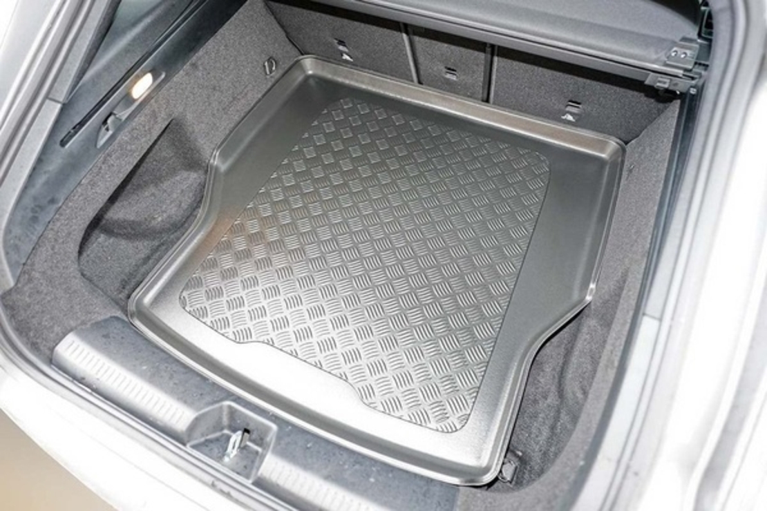 Tavita de portbagaj Mercedes EQE (V 295) electric