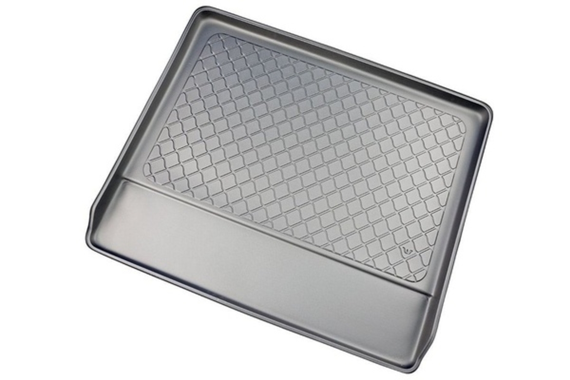 Tavita de portbagaj Jeep Commander (XK), anul de fabricatie 2006 - 2010, caroserie SUV - 7 locuri, al 3-lea rand in spate