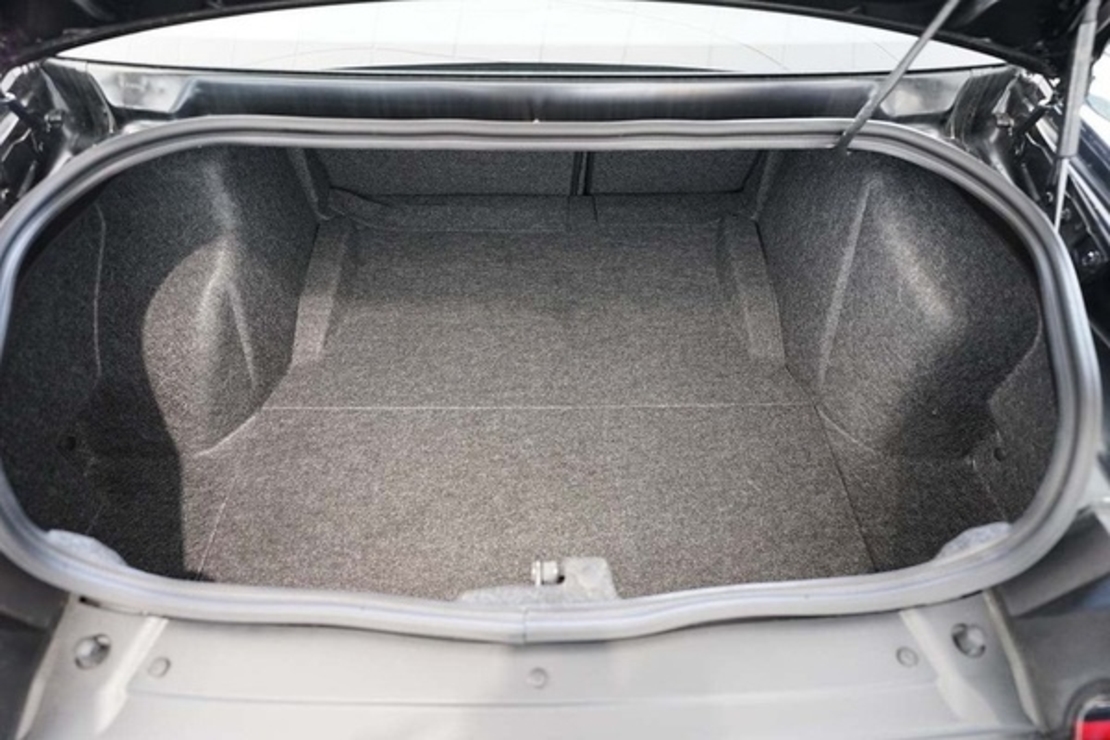 Tavita de portbagaj Dodge Challenger III Facelift, anul de fabricatie 2014 - prezent, caroserie Coupe