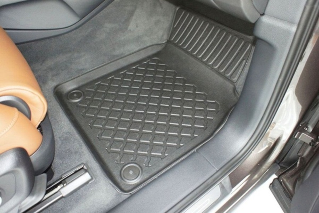 Covorase auto tip tavita Audi Q7 fabricatie 06.2015 - prezent