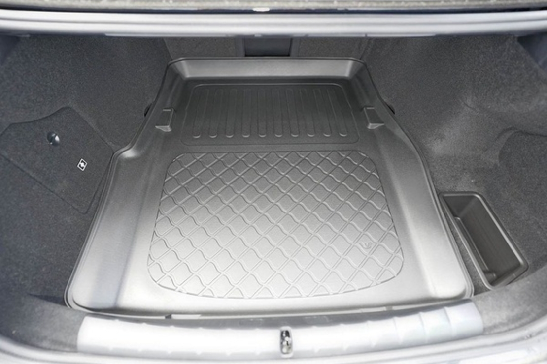 Tavita portbagaj BMW i7 G70, fabricatie 11.2022 - prezent, caroserie sedan