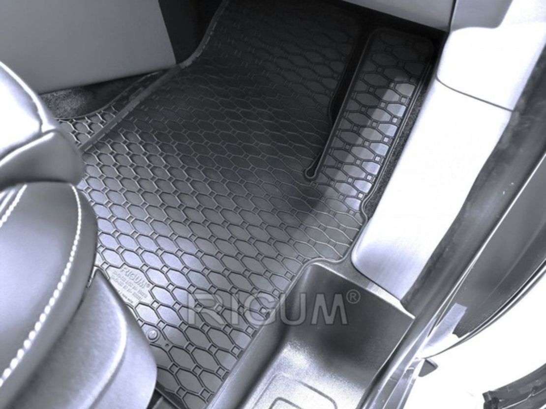 Covorase auto Ford Tourneo/Transit fabricatie 2024-